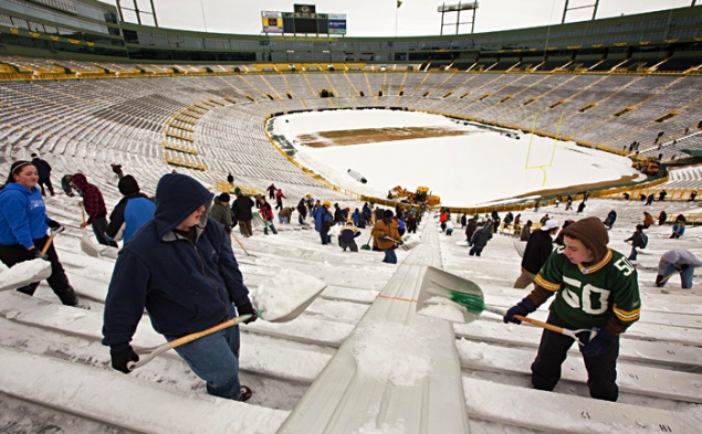 Mike Roemer/AP: Fans showed up last February to dig out Lambeau Field after the Packers beat the Pittsburgh Steelers in Super Bowl XLV so the famed stadium could host the victory celebration.